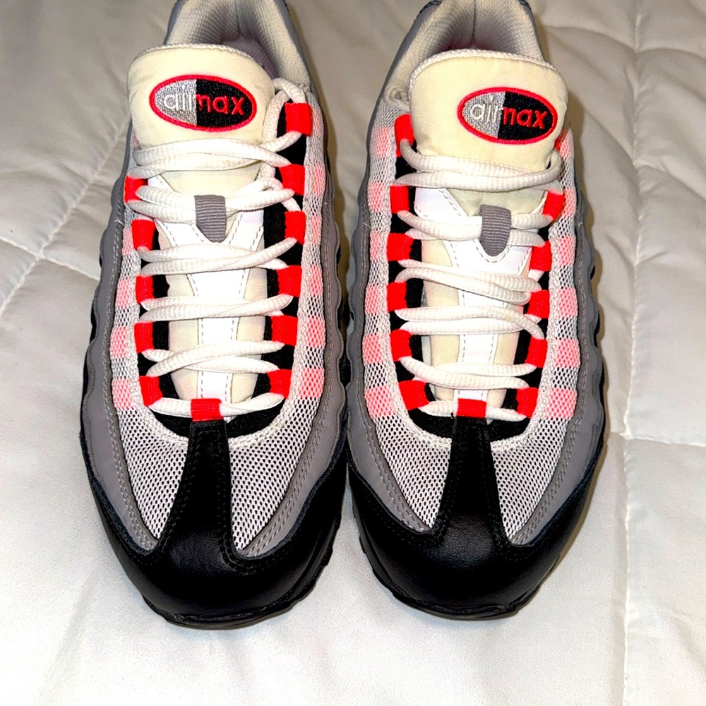 Nike Air Max 95 ‘Solar Red’ Athletic Sneakers🔥🔥🔥🔥